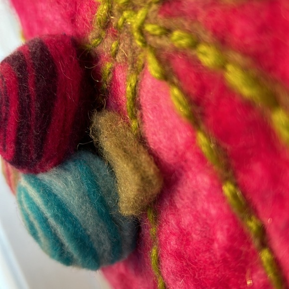 BNWT; UTTAM London felted purse - Picture 5 of 13